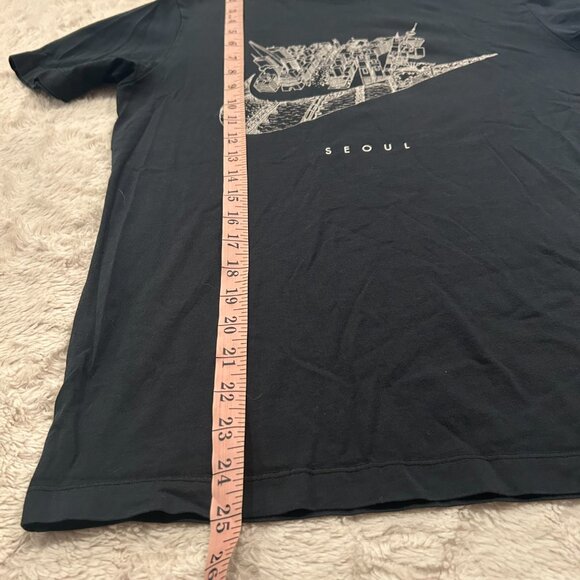Nike - Seoul Cityscape Short Sleeved T-Shirt - M - Picture 8 of 8